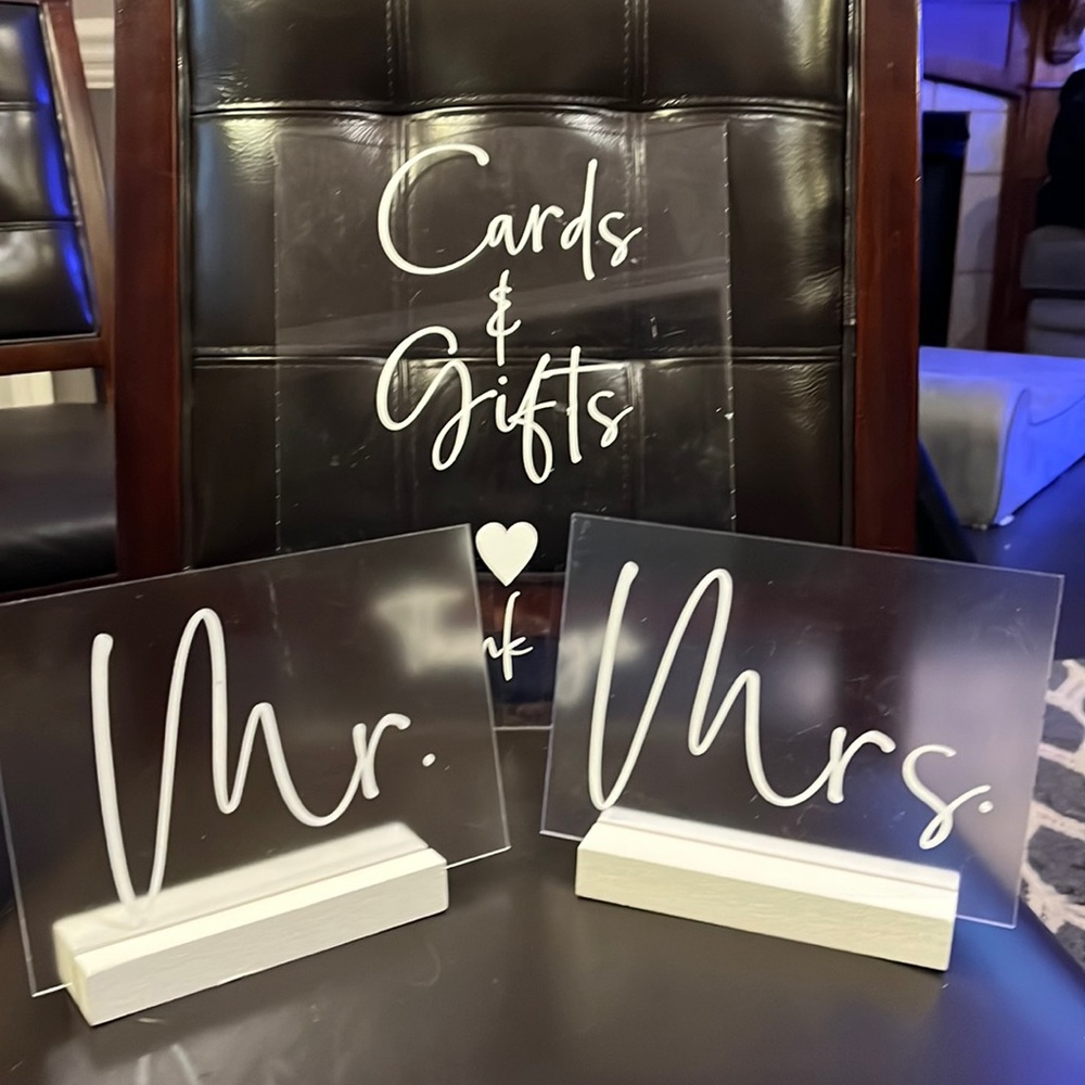 Bundle of wedding table signs